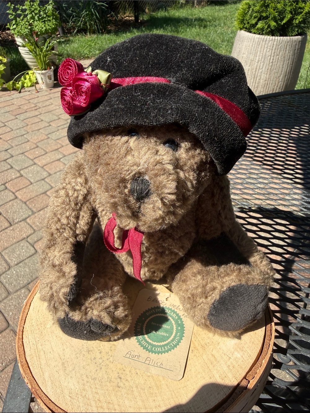 Boyds Bears “Aunt Alice” Plush Brown Bear with Hat- Black and Red